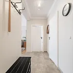 Szafirowy 40 - Z Duzym Tarasem, Bezplatny Parking W Garazu Podziemnym, Winda Kudowa-Zdroj